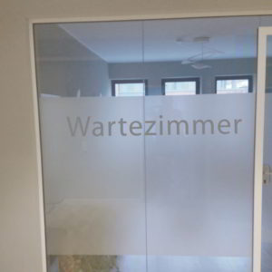 Sichtschutzfolie Hamburg - Allgemeinarzt | Zahnarzt - Arztpraxis - Büro