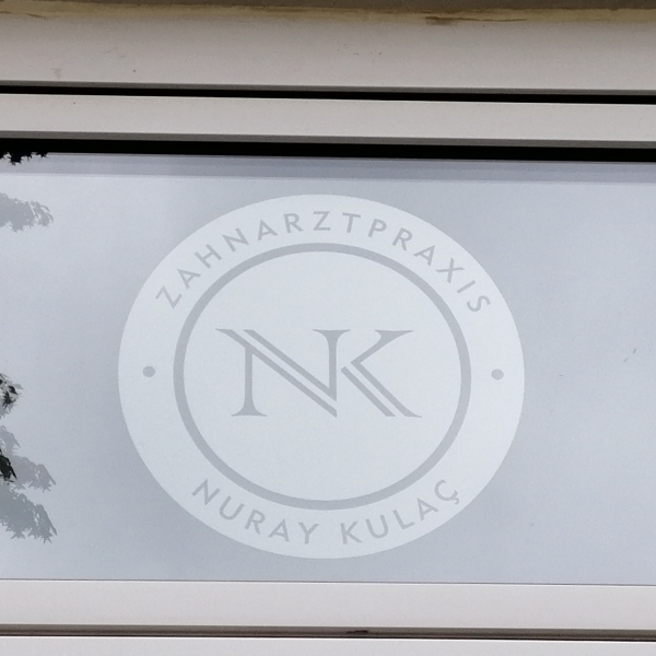 Sichtschutzfolien zahnarztpraxis Hamburg - Oberlicht