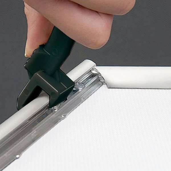 Schwerer Kundenstopper 100 x 140 - Edelstahlrahmen & Betonfuß für maximale Windstabilität-Öffner