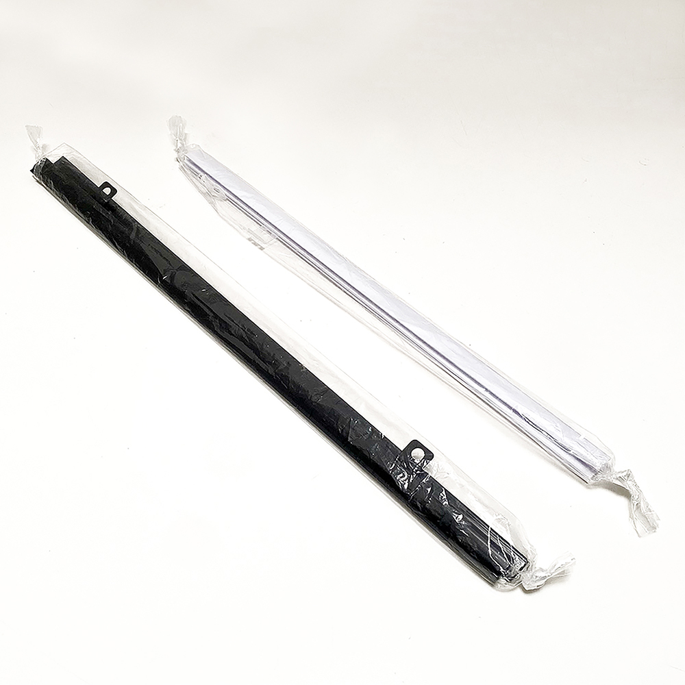 Plakatleisten 100 cm schwarz mit Aufhängeösen - Set Set